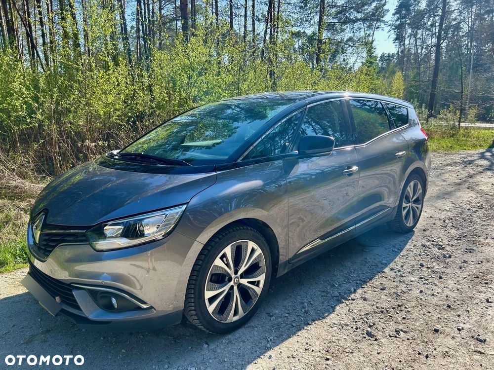 Renault Grand Scenic - 1