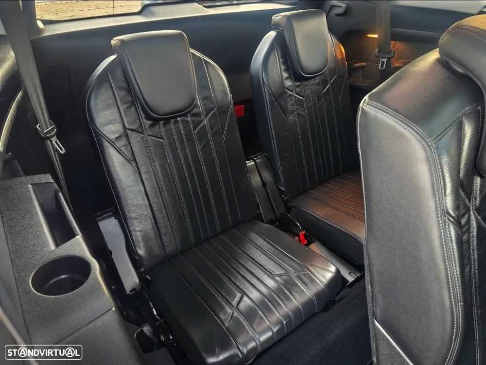 Peugeot 5008 1.5 BlueHDi Allure Pack EAT8 - 25