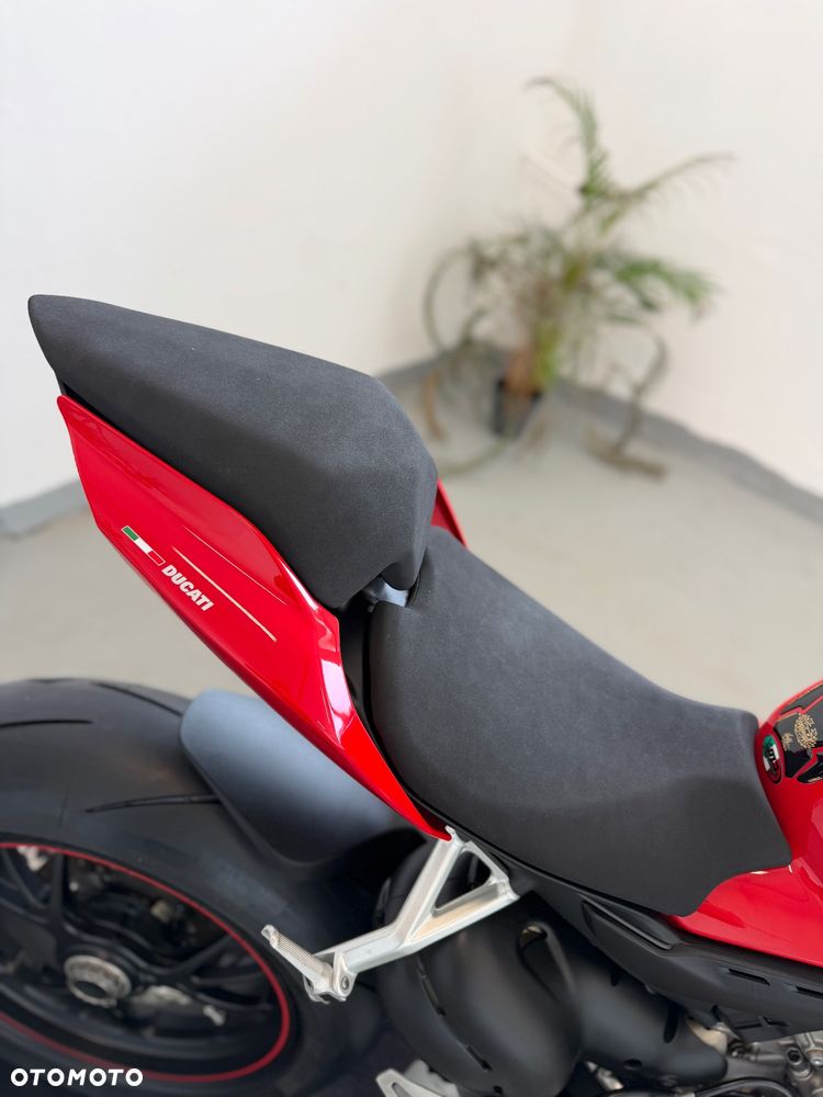 Ducati Panigale V4S - 25