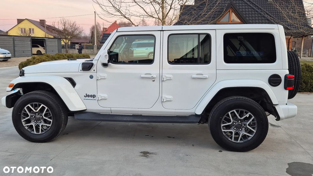 Jeep Wrangler - 13