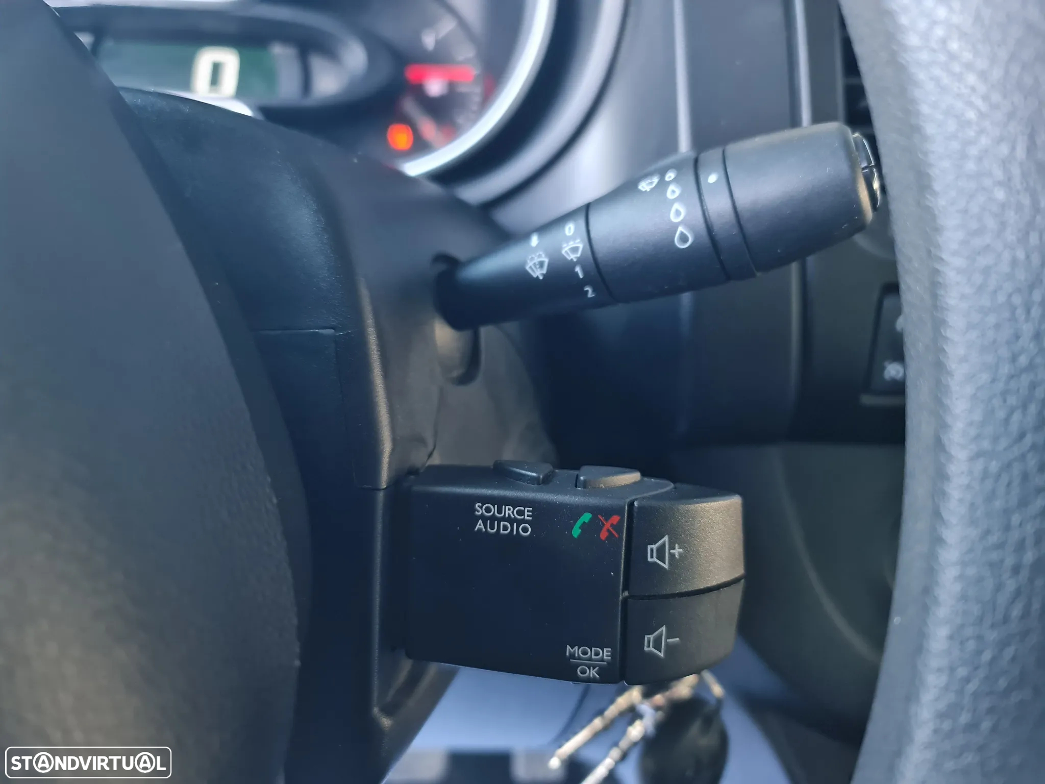 Renault TRAFIC 2.0 Dci 120CV * GPS/ AC/ IVA DEDUTÍVEL * - 30