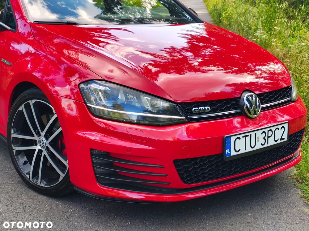 Volkswagen Golf - 15
