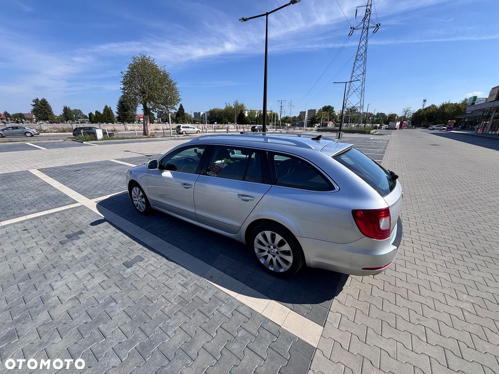 Skoda Superb 2.0 TDI 4x4 Ambition - 10