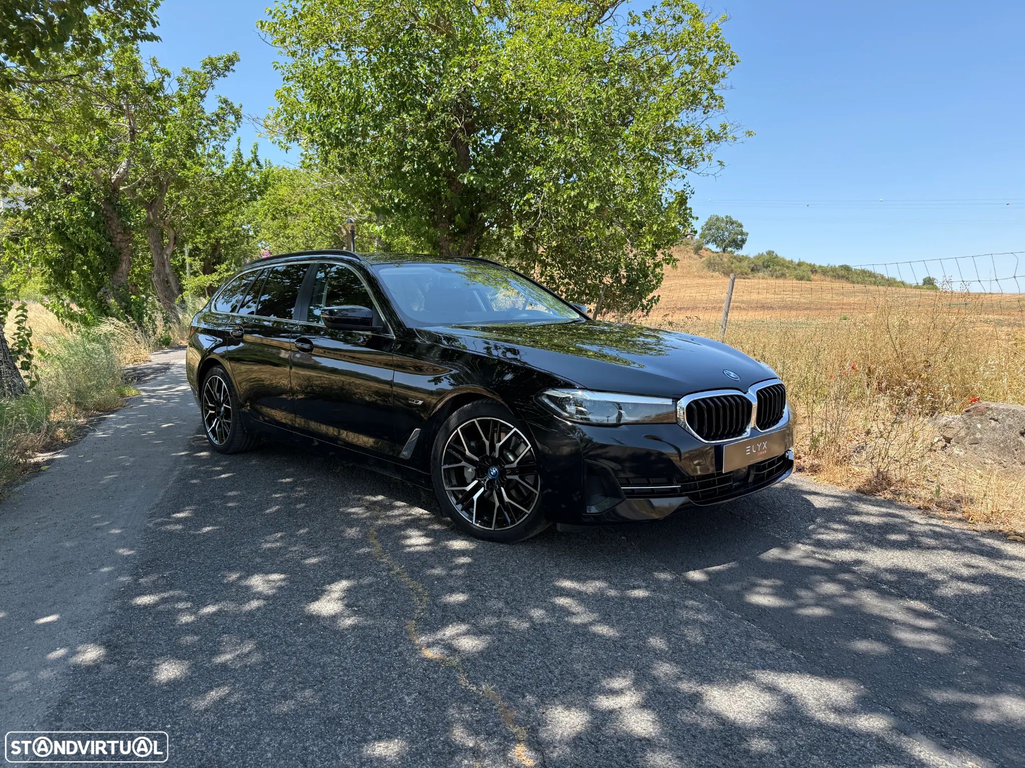 BMW 530 e Pack Desportivo M - 1
