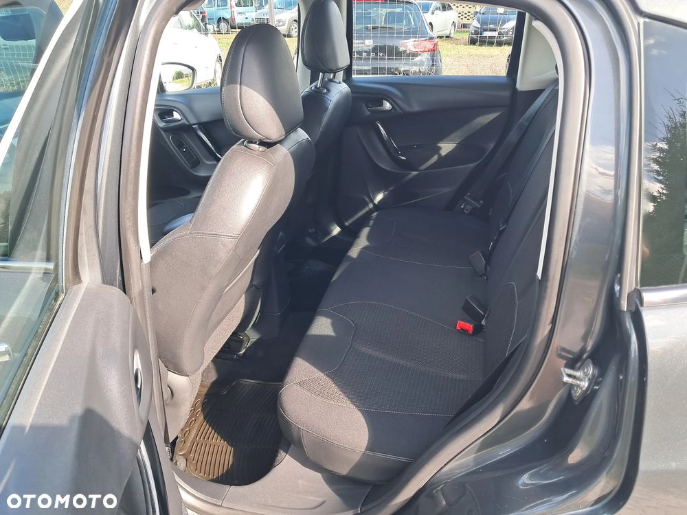 Citroën C3 Pure Tech (VTi) 82 Exclusive - 22