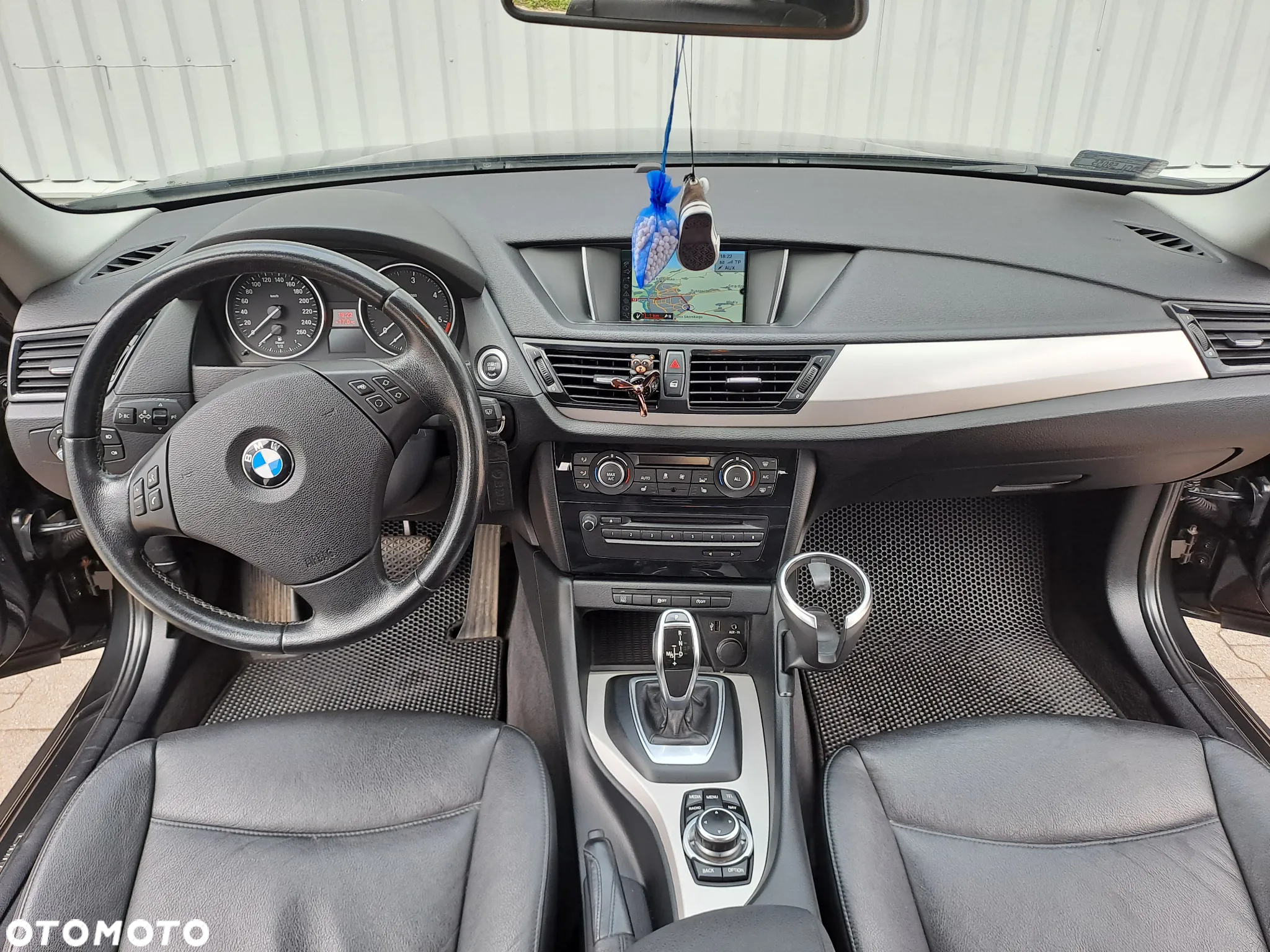 BMW X1 sDrive18d - 9