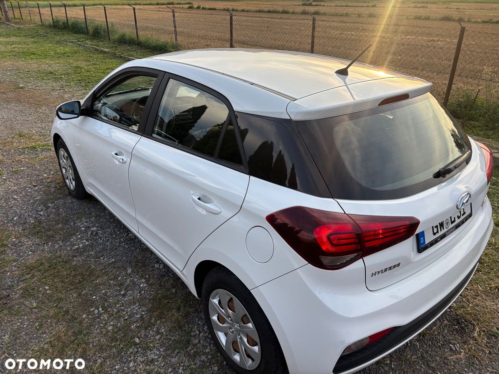 Hyundai i20 1.2 BlueDrive Classic + - 8