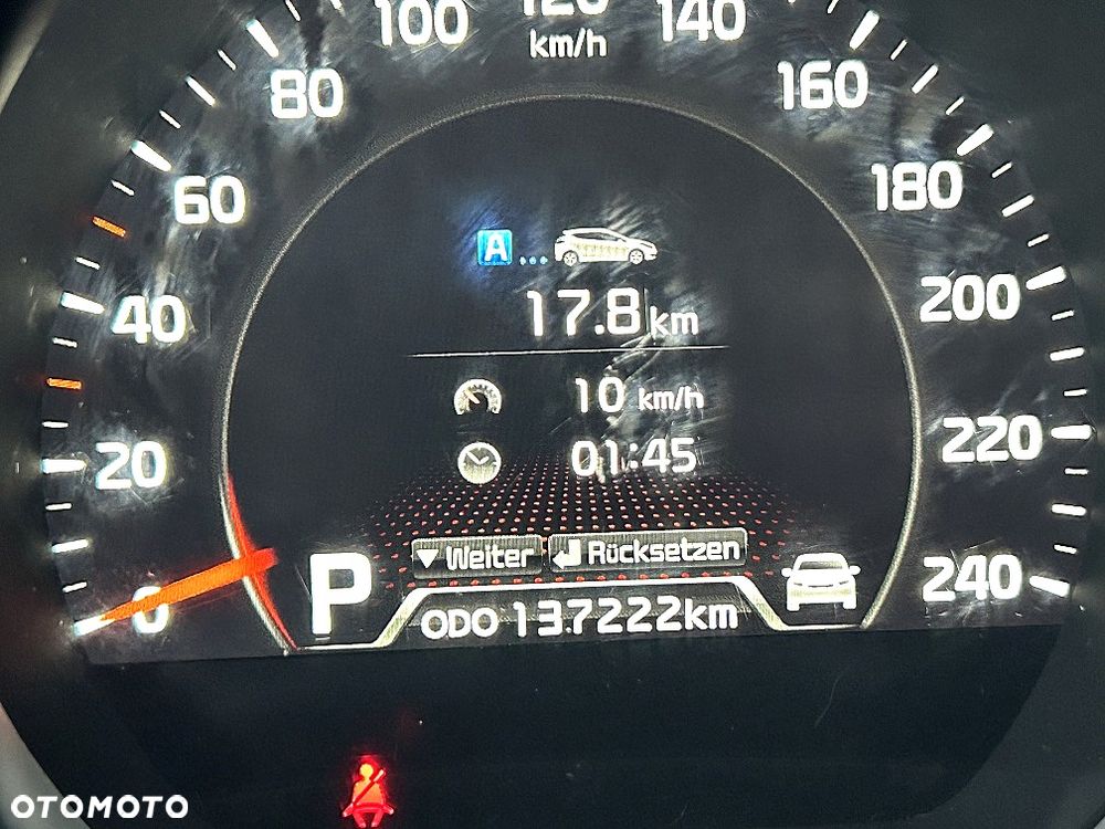 Kia Ceed - 8