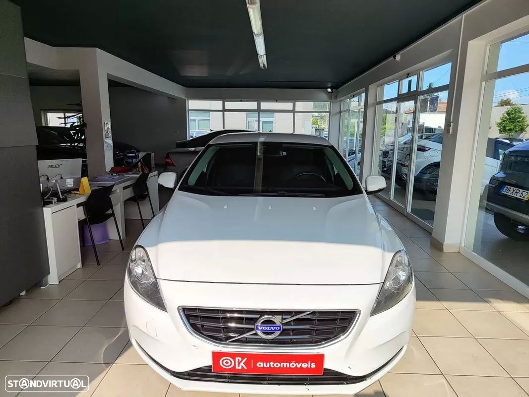 Volvo V40 1.6 D2 Momentum - 4