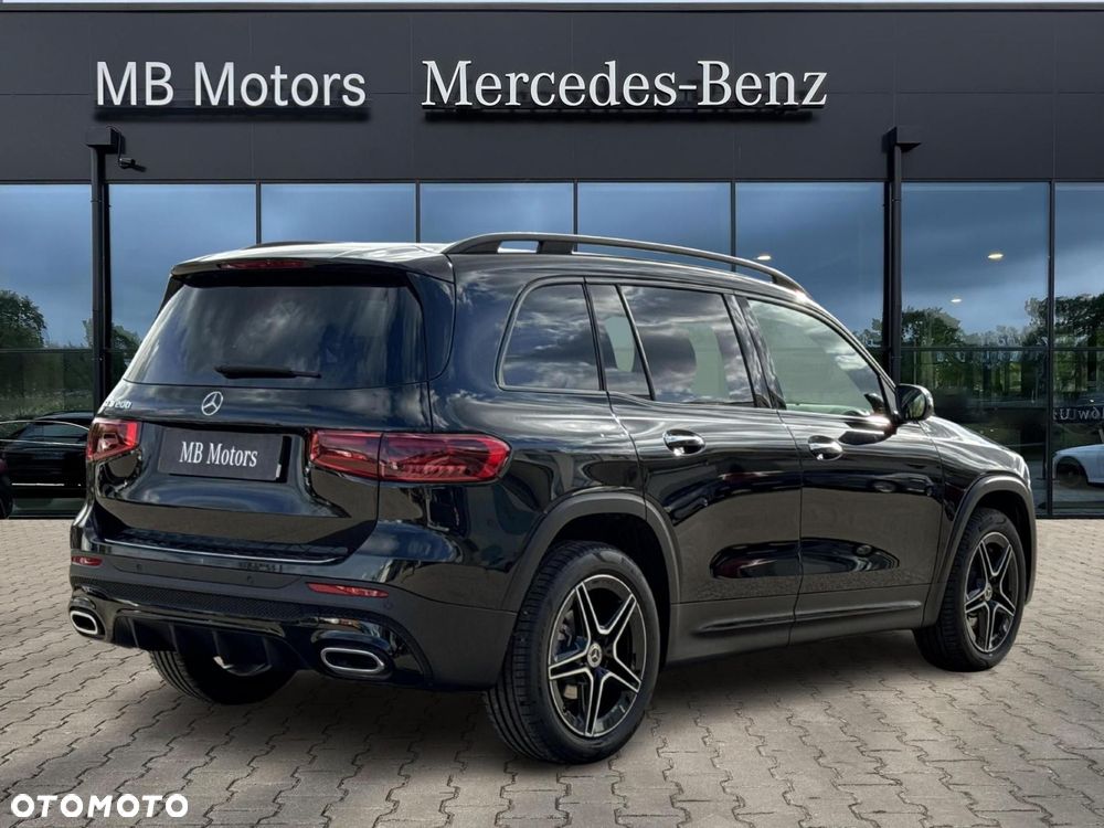 Mercedes-Benz GLB - 6