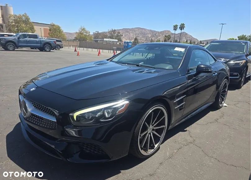 Mercedes-Benz SL - 1
