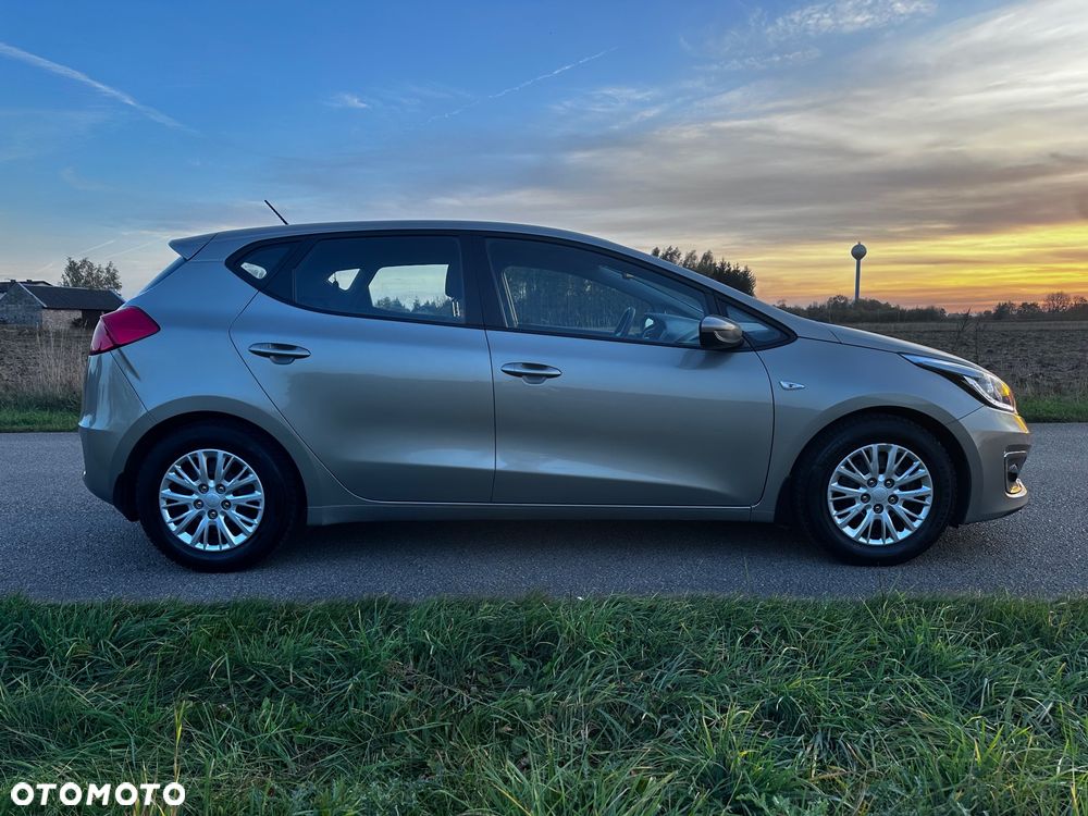 Kia Ceed 1.6 GDI Business Line - 6