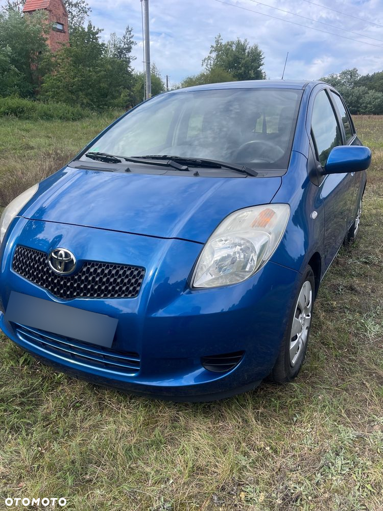 Toyota Yaris 1.3 Sol - 30