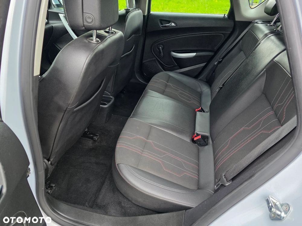 Opel Astra 1.4 150 Jahre - 11