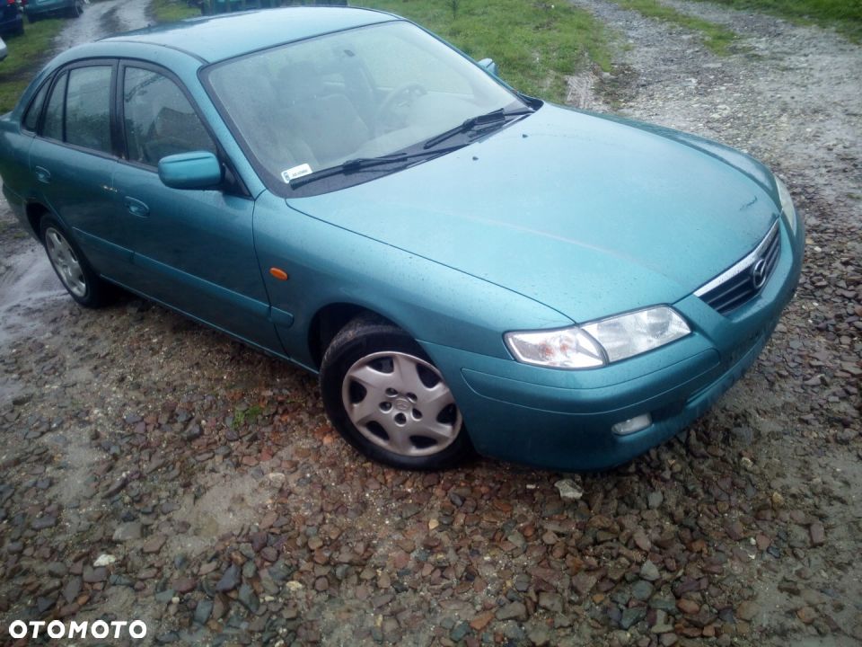 Mazda 626 HB Listwa pod Lampe tylna tył Prawa Lewa - 10