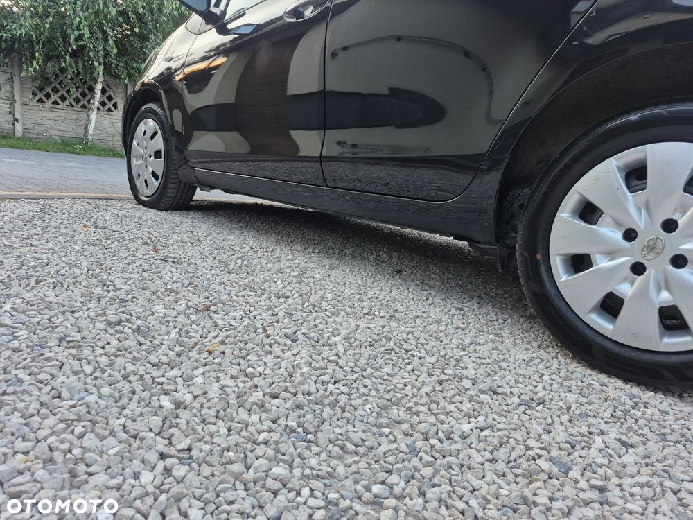 Toyota Yaris 1.33 VVT-i Cool - 19