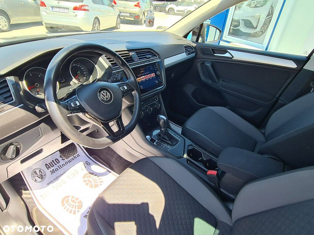 Volkswagen Tiguan - 14
