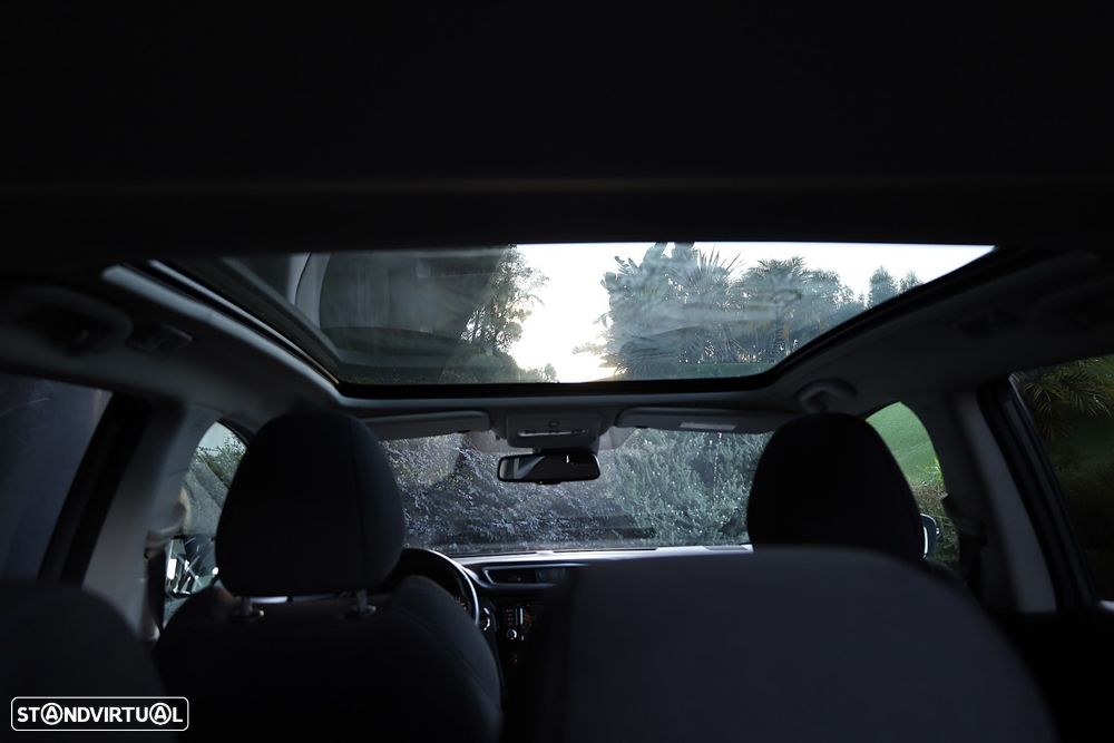 Nissan Qashqai 1.5 dCi N-Connecta J18 - 14