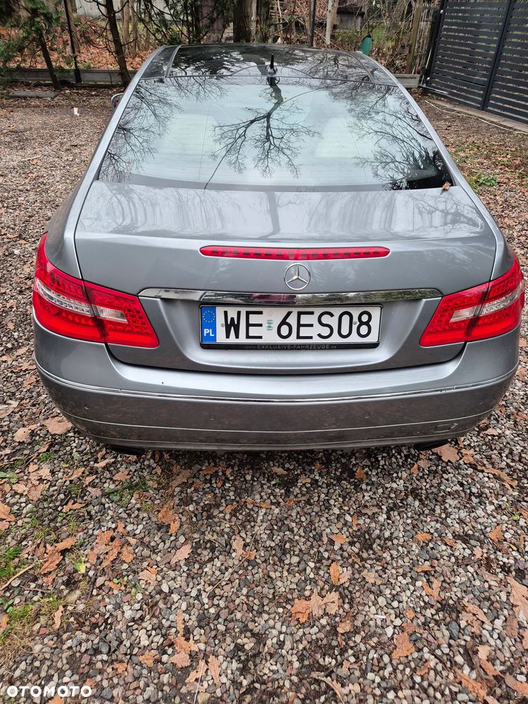 Mercedes-Benz Klasa E - 9