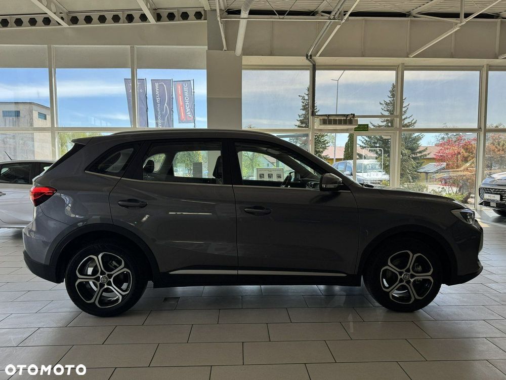 MG ZS - 4