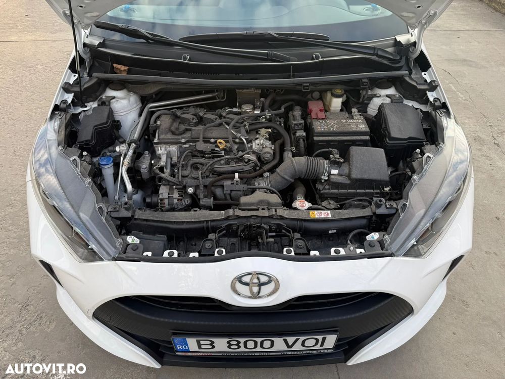Toyota Yaris 1.5 MT Dynamic - 32