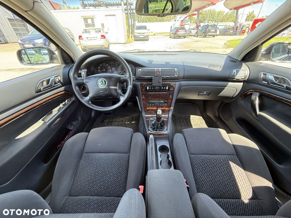 Skoda Superb 2.8 V6 Elegance - 4