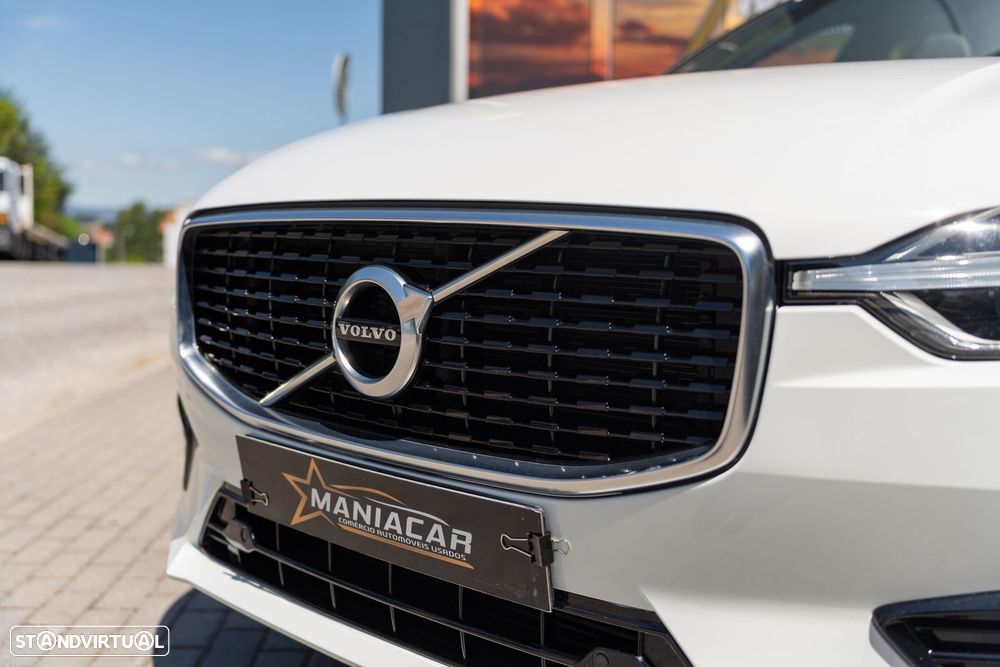 Volvo XC 60 2.0 T8 PHEV R-Design AWD - 28