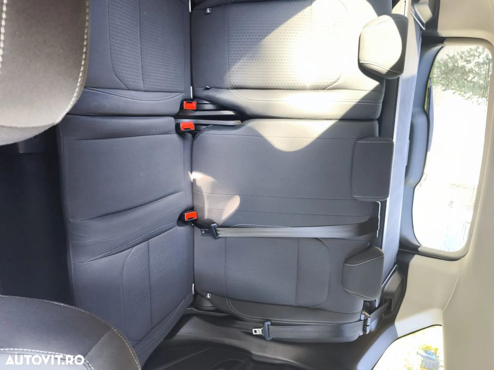 Ford Kuga - 16