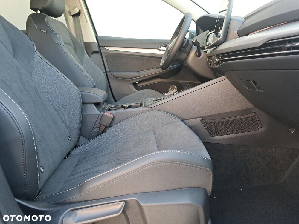 Volkswagen Golf Variant - 22