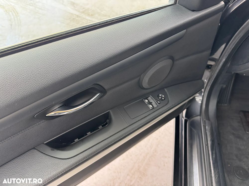 BMW Seria 3 320d Aut. Edition Exclusive - 15