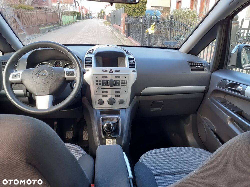 Opel Zafira 1.8 Edition 111 Jahre - 11