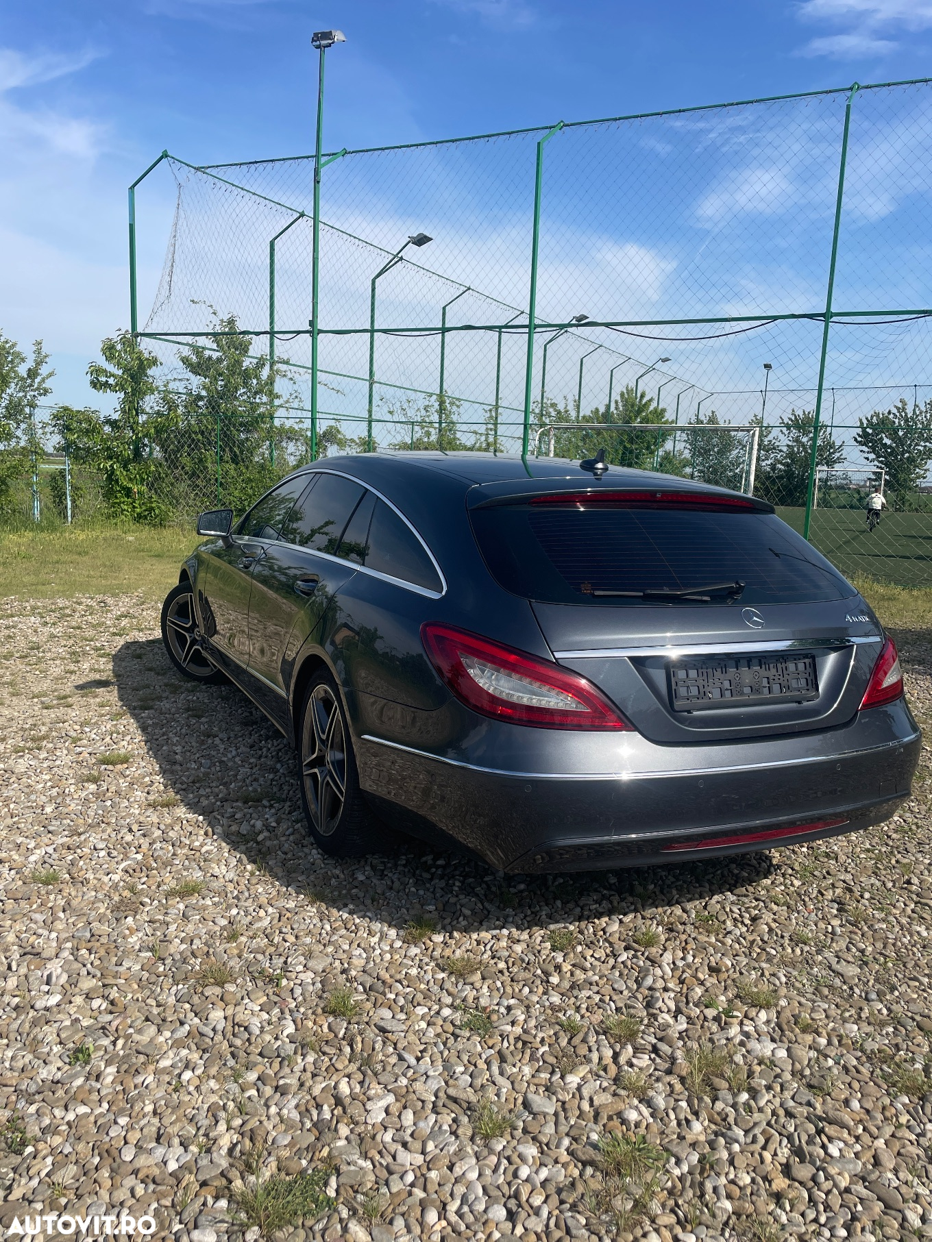 Mercedes-Benz CLS 250 d 4MATIC SB Aut - 2