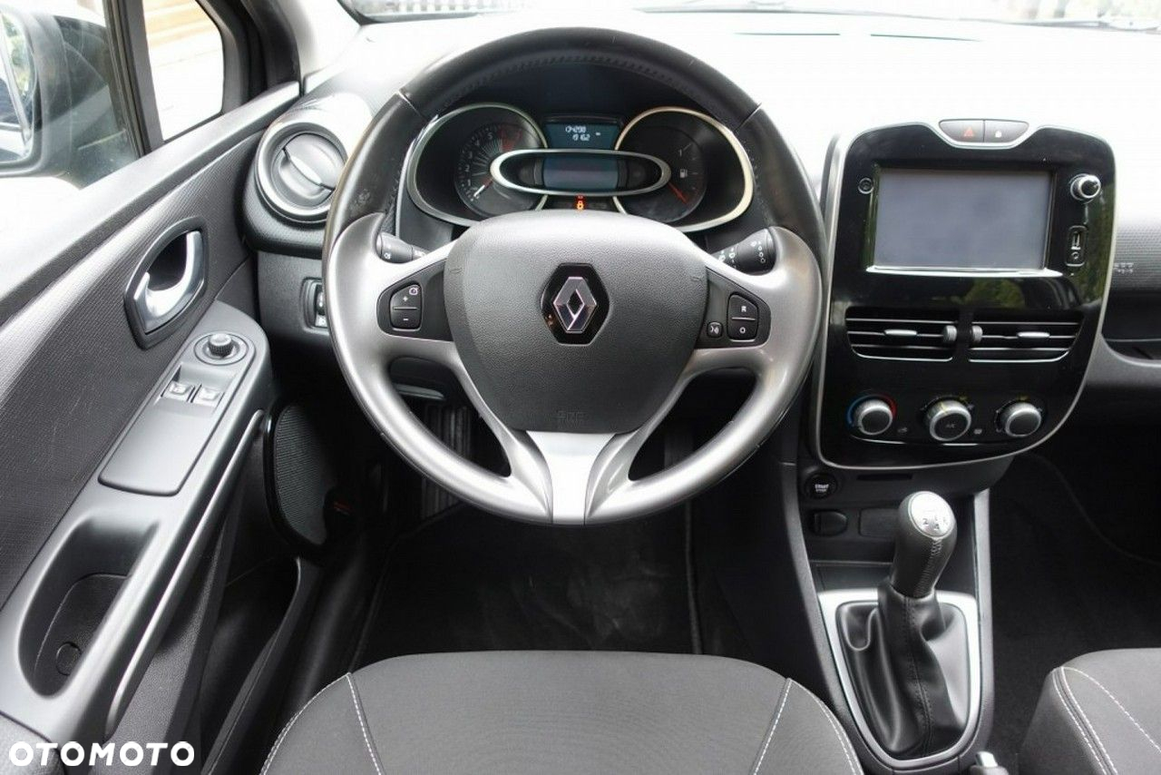 Renault Clio - 15