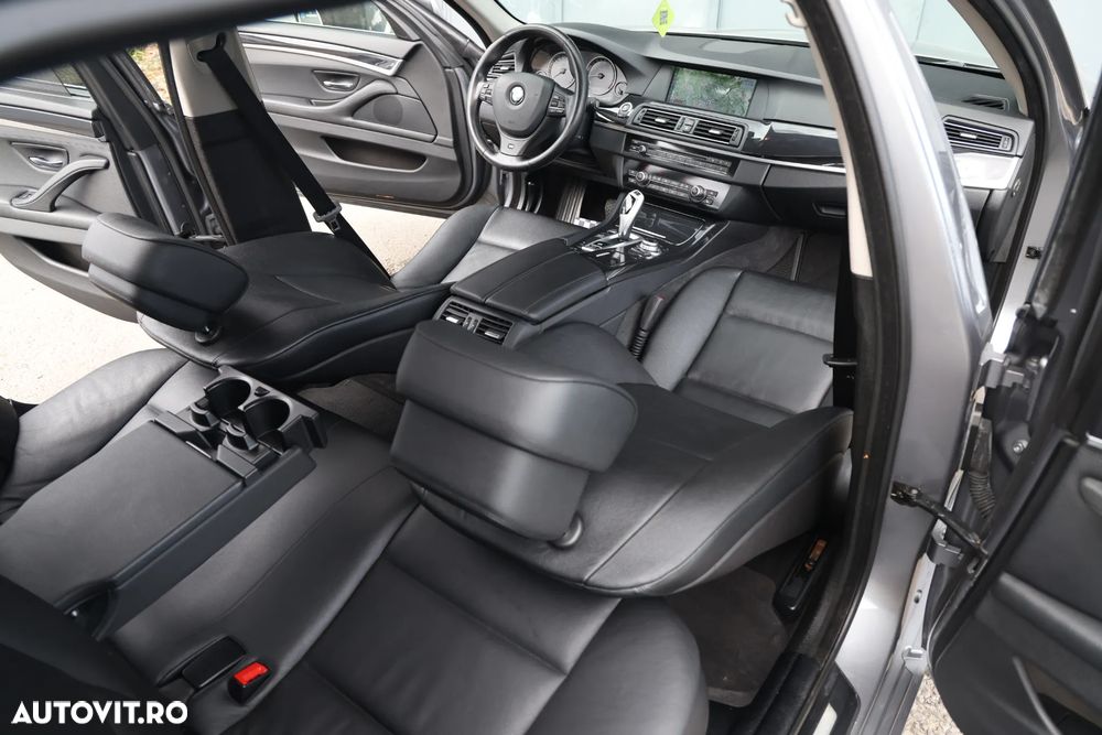 BMW Seria 5 520i Aut. Modern Line - 16