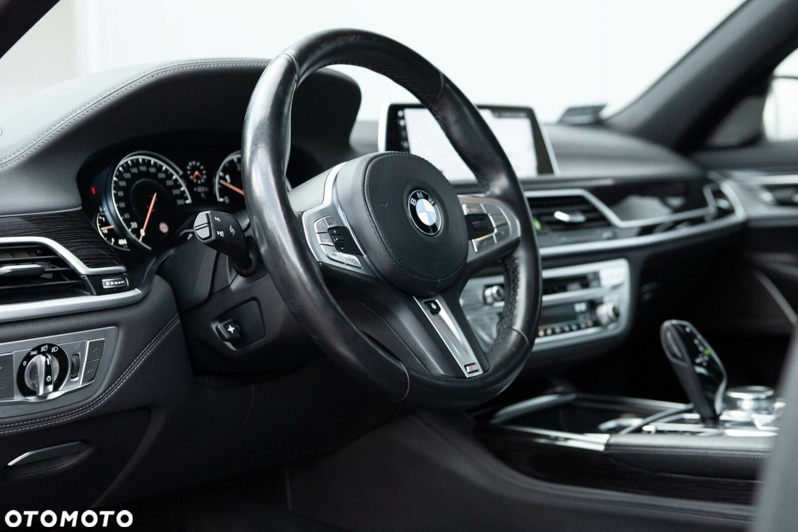 BMW Seria 7 740d xDrive - 18