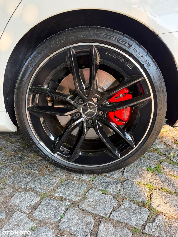 Mercedes-Benz Klasa E 220 d 4-Matic AMG - 26