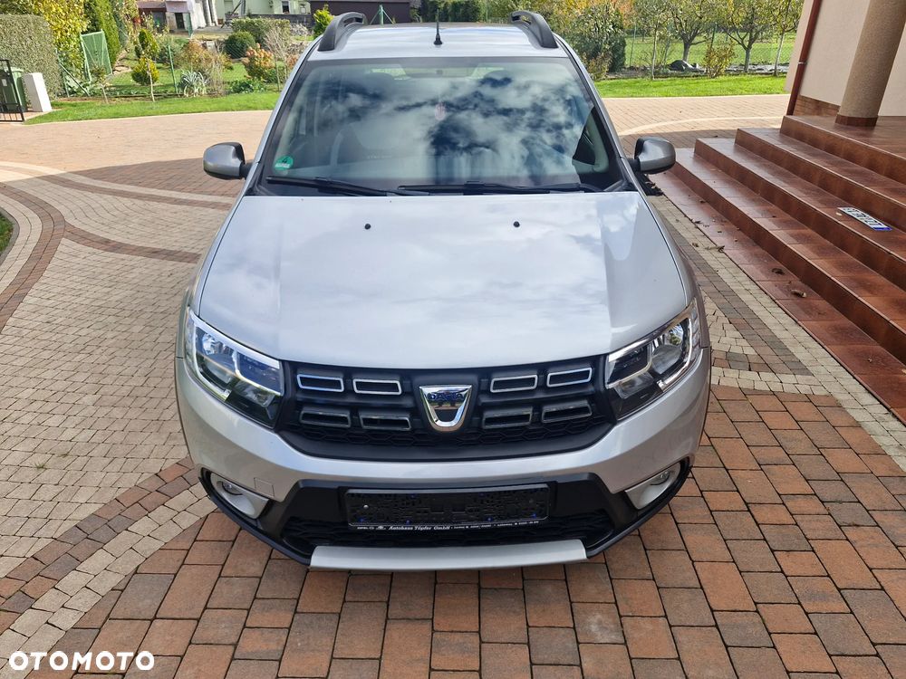 Dacia Sandero Stepway TCe 90 (S&S) Celebration - 2