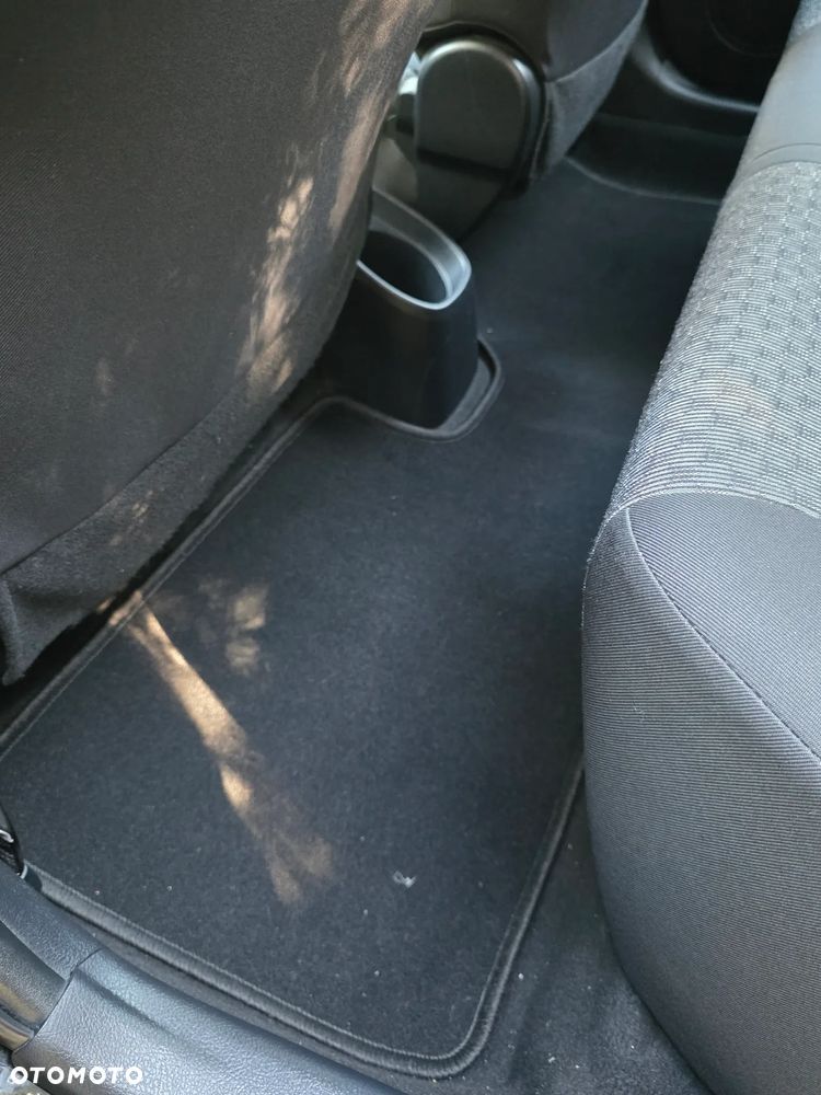 Toyota Yaris 1.33 VVT-i Edition - 18
