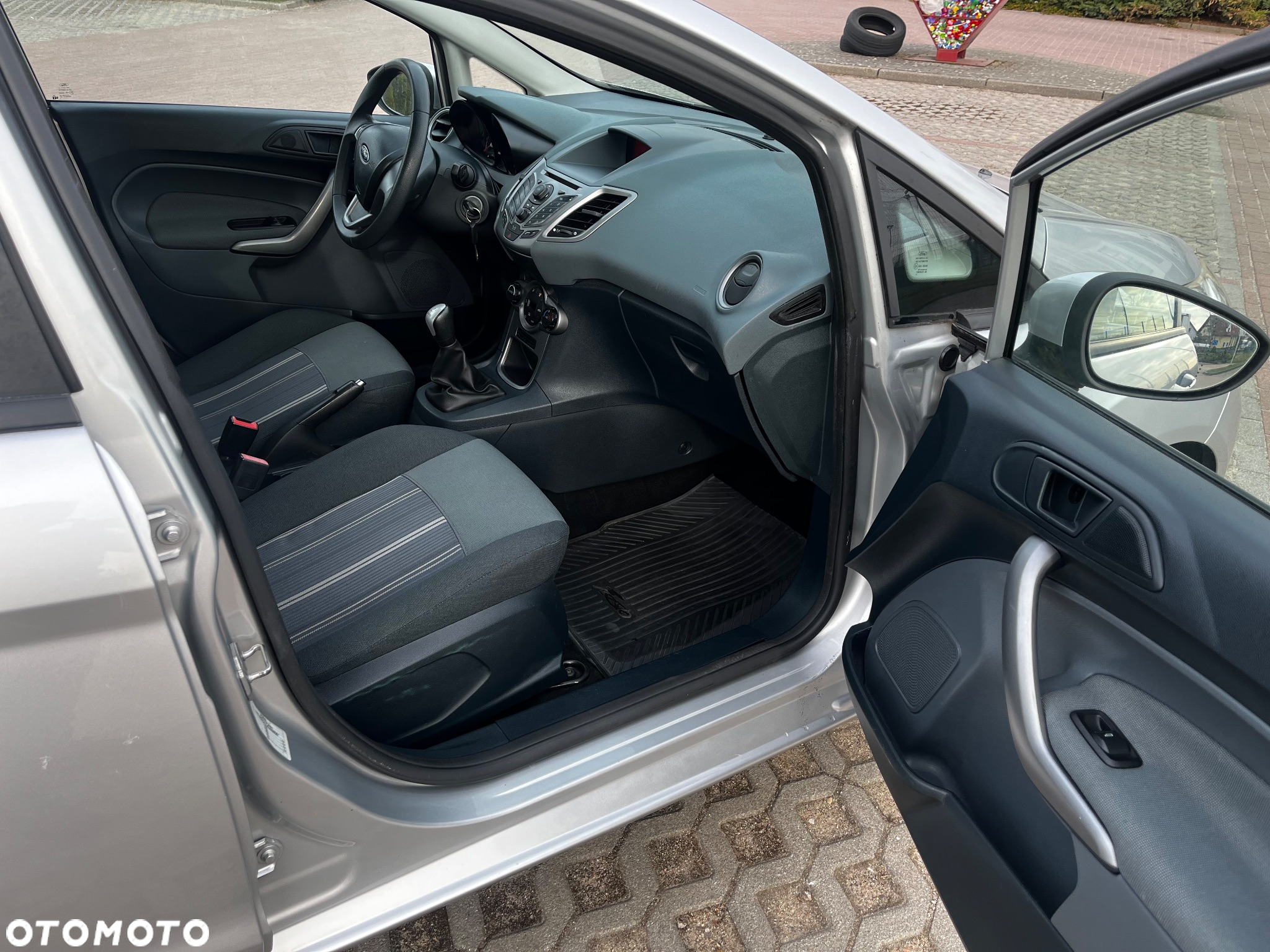Ford Fiesta - 17