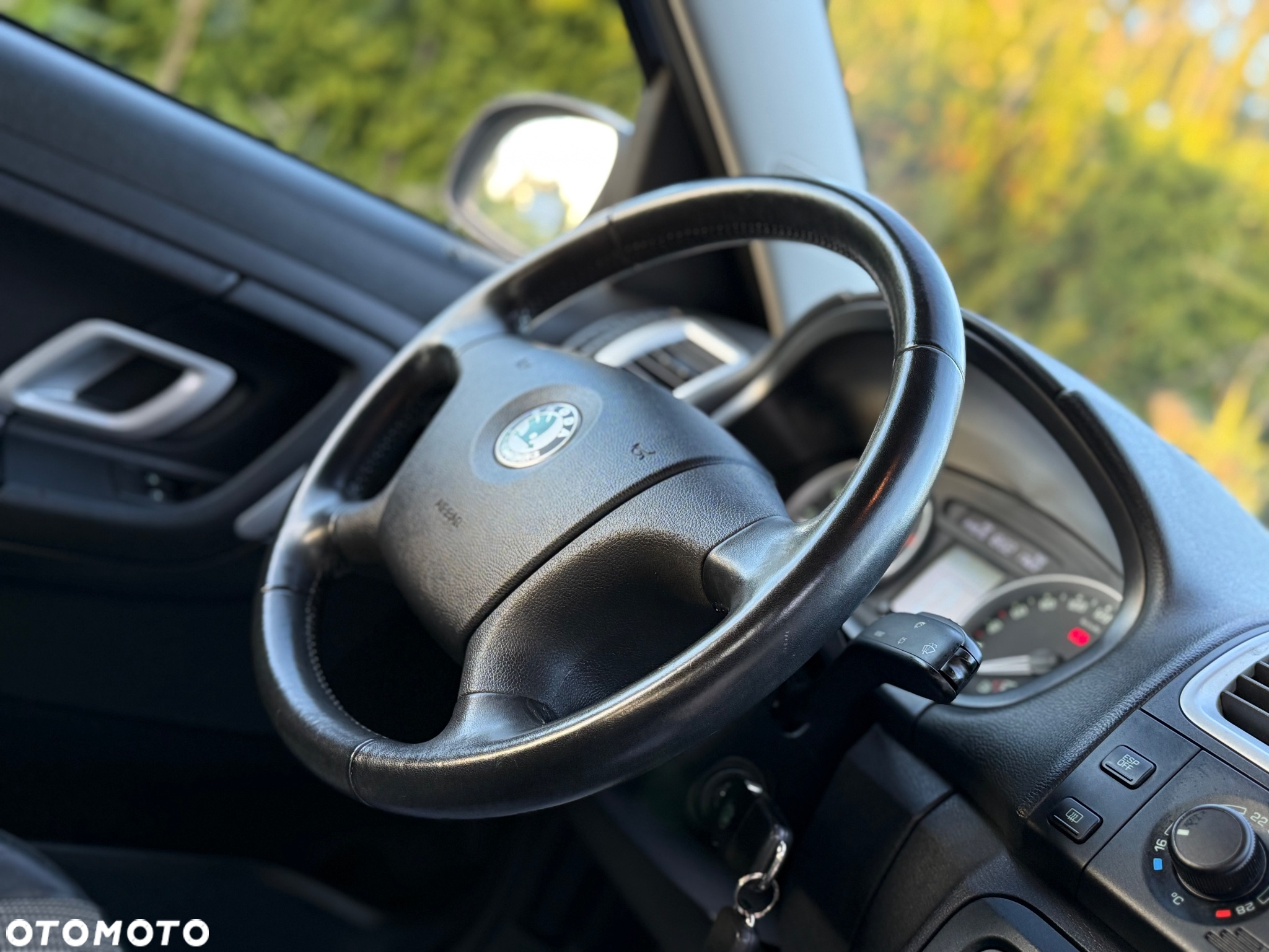 Skoda Roomster 1.6 16V Comfort - 22