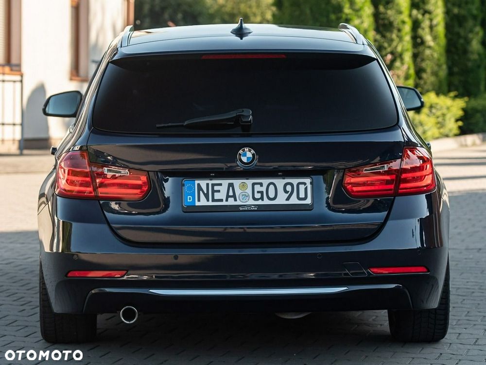 BMW Seria 3 320d xDrive Luxury Line - 15