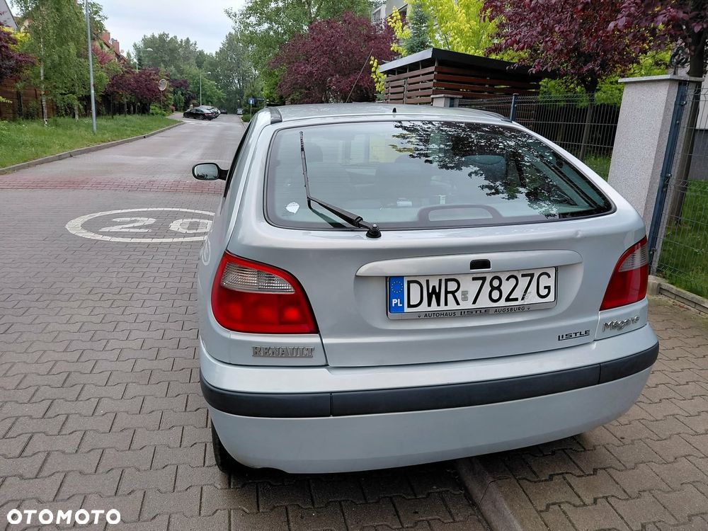 Renault Megane 1.6 - 5