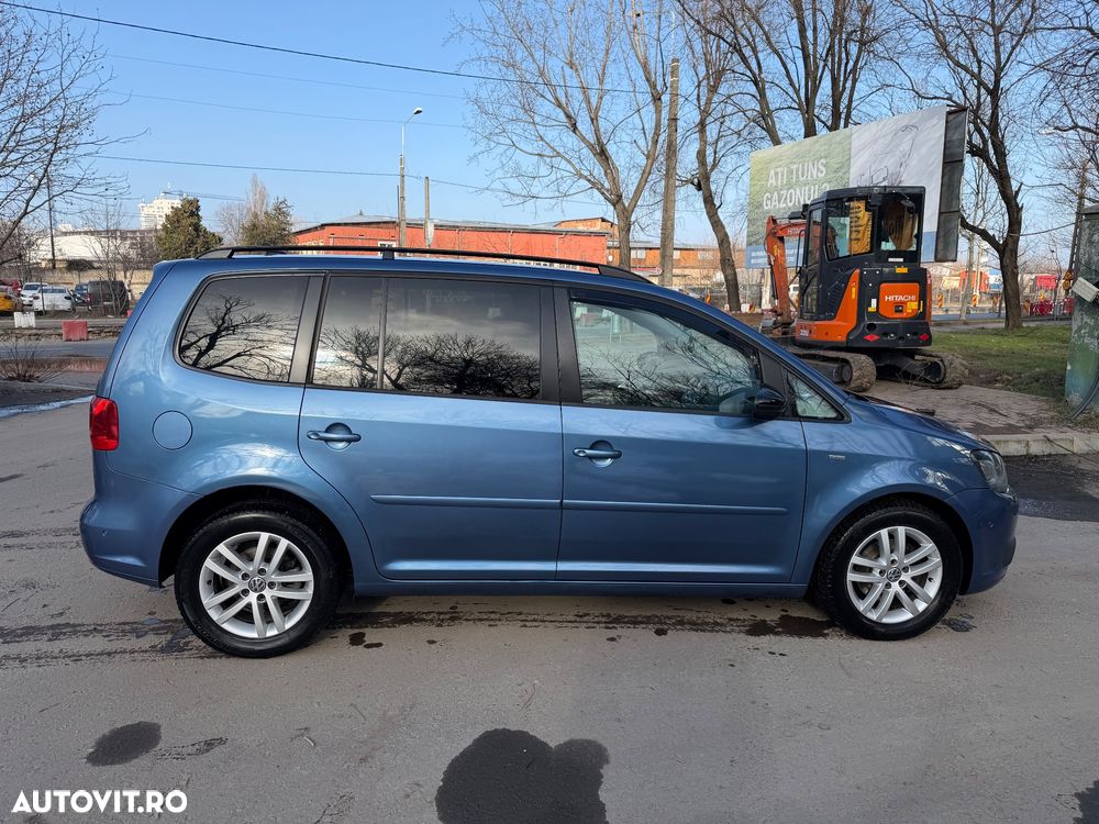 Volkswagen Touran - 3