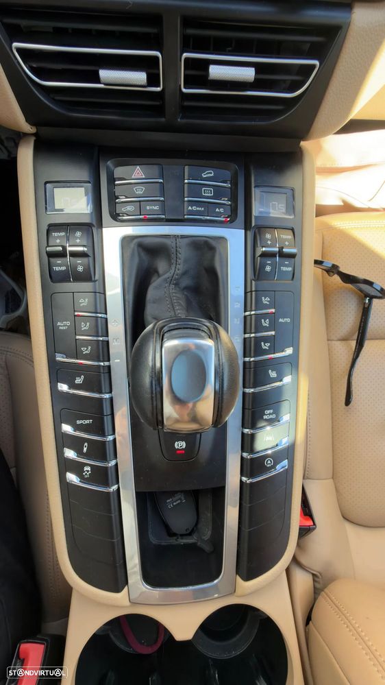 Porsche Macan Standard - 17