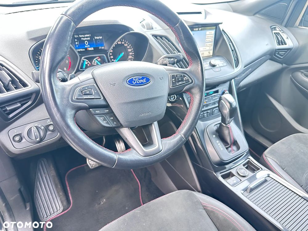 Ford Kuga - 18