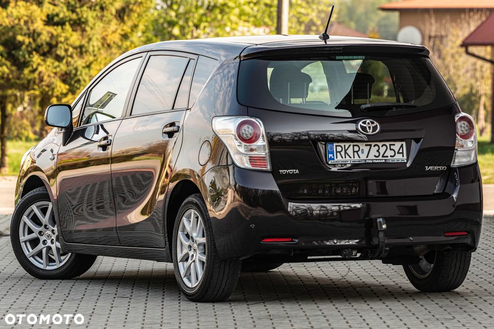 Toyota Verso 1.8 Edition - 4