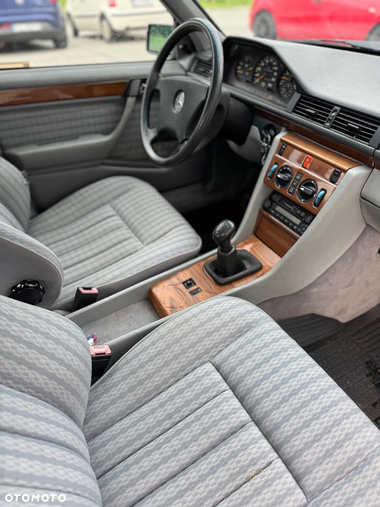 Mercedes-Benz W124 (1984-1993) - 7