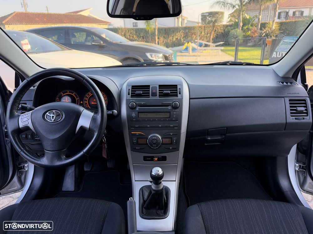 Toyota Corolla 1.4 D-4D - 46