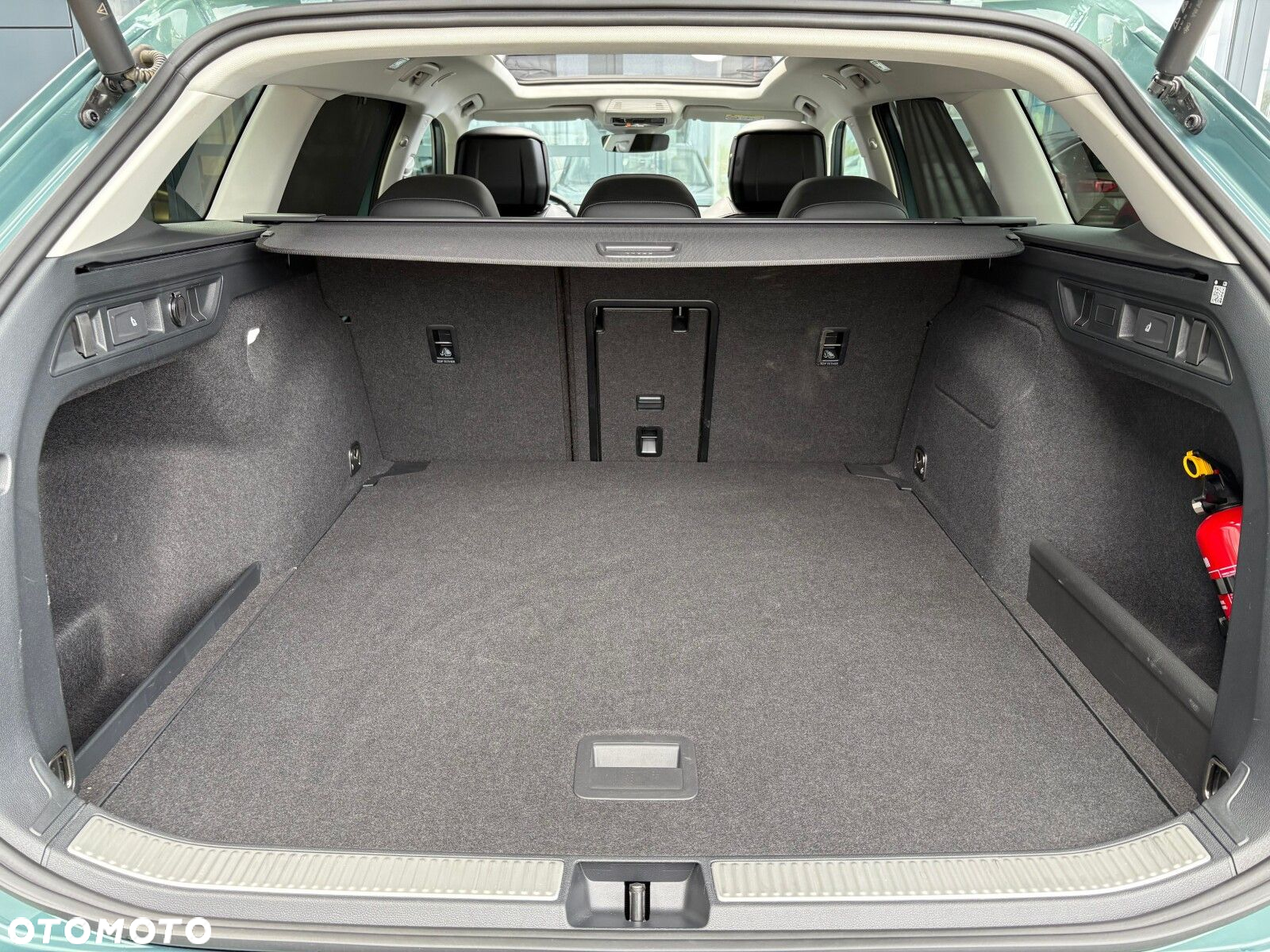 Volkswagen Passat - 20