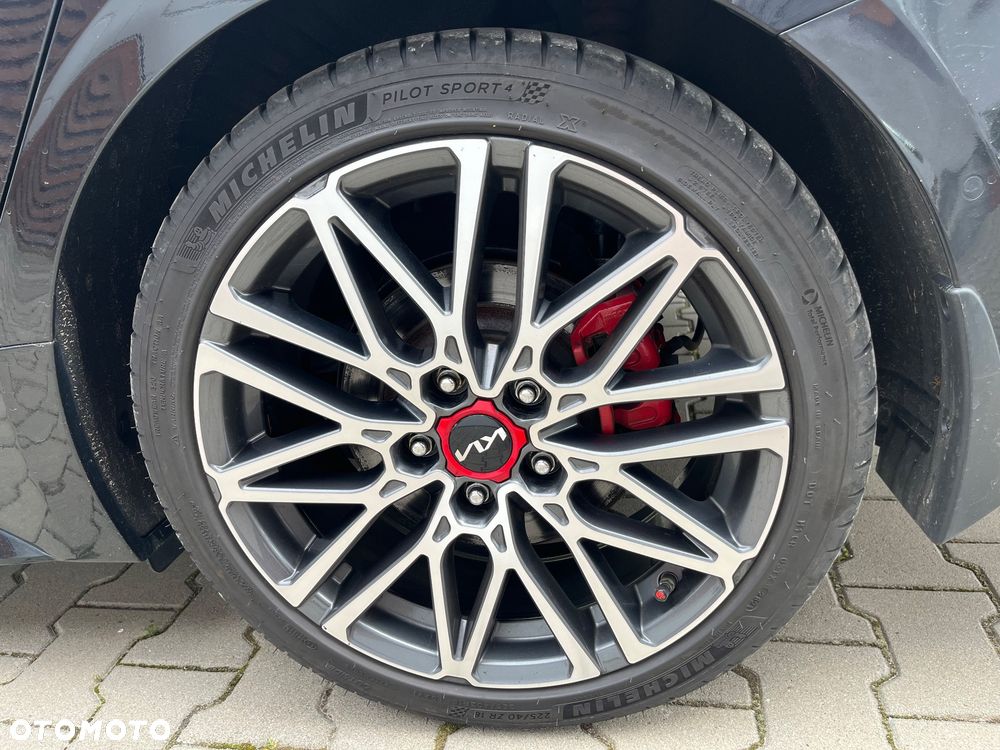 Kia ProCeed 1.6 T-GDI GT DCT - 10